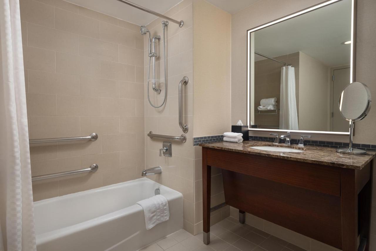The Westin Reston Heights Exterior foto